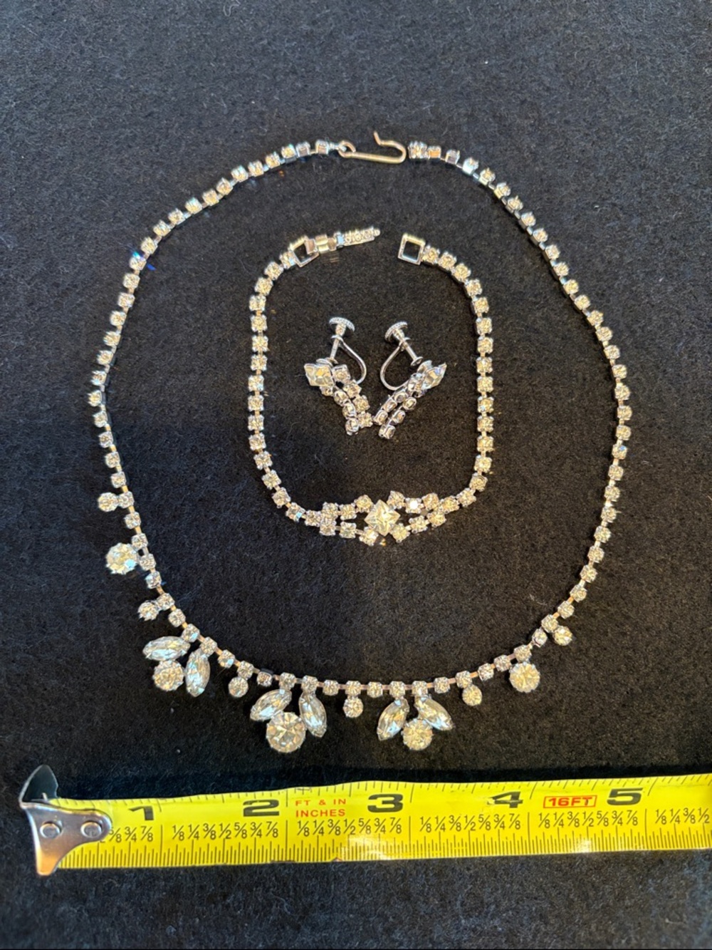 Estate Fancy Glamour Clear Crystal Necklace Bracelet Earrings Set Vintage Box - Picture 12 of 16
